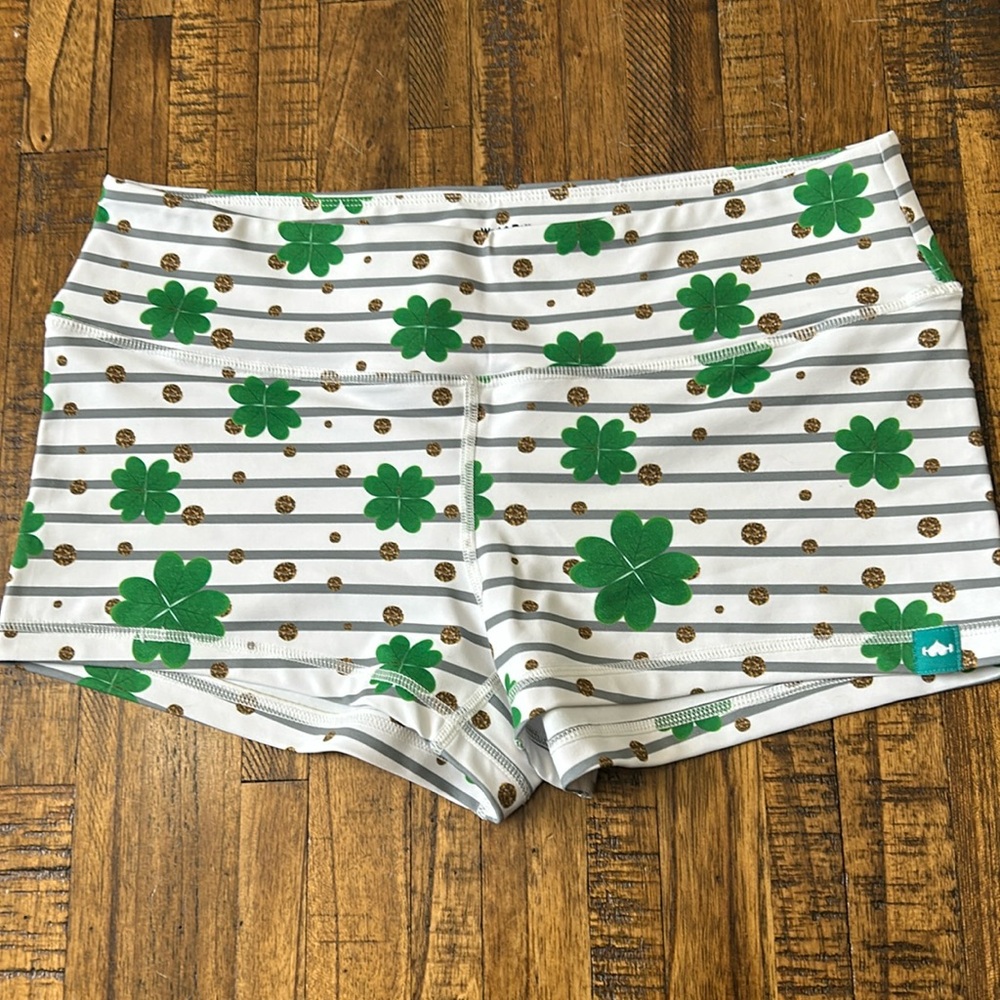 WODBOTTOM shorties size L 2.5 st patty retired print selling stash to pay bills